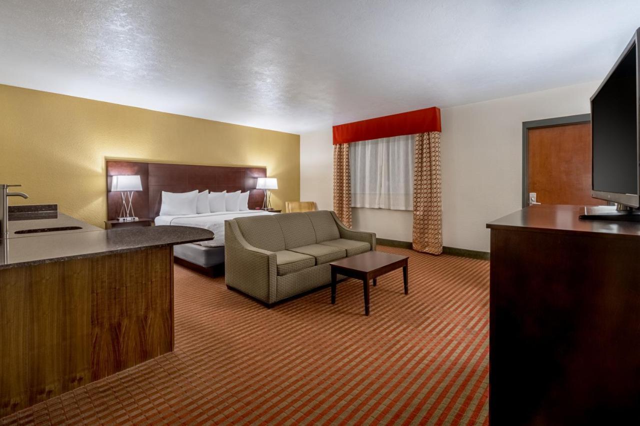 Grand Williston Hotel And Conference Center Exterior foto